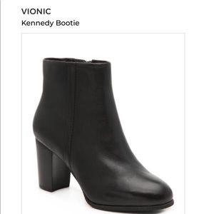 Vionic Kennedy Black Booties